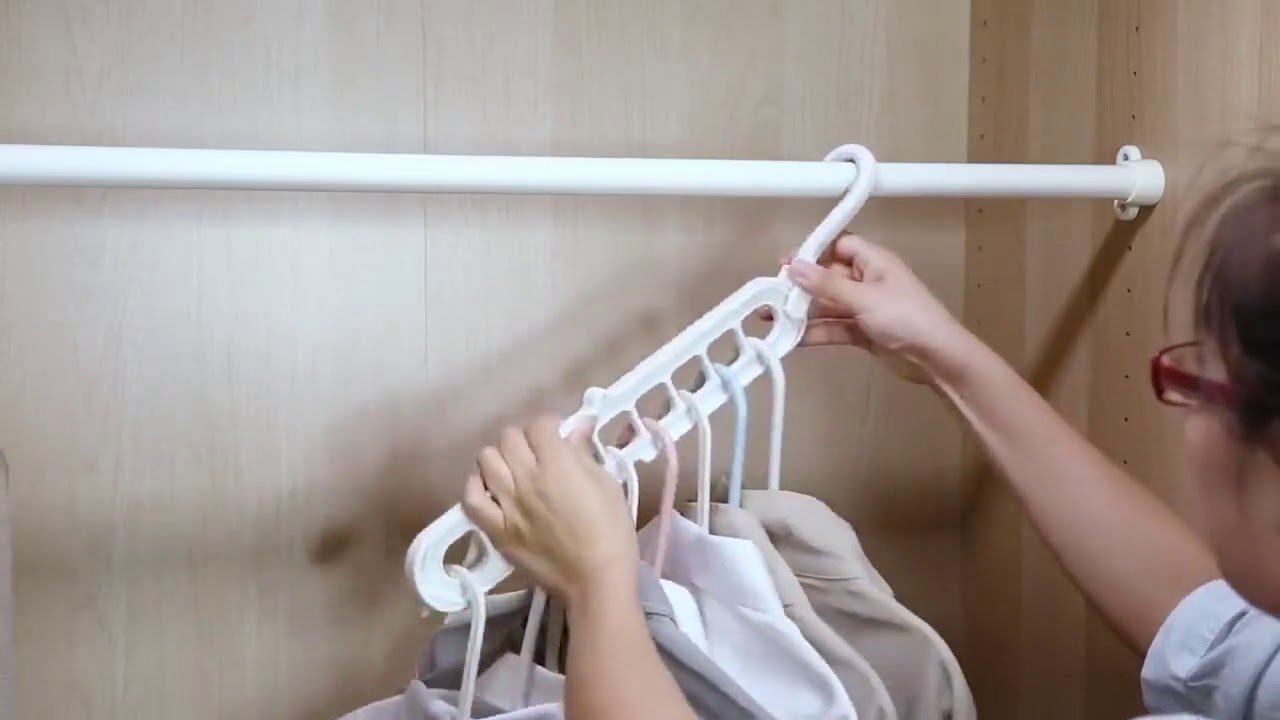 Space Saver Plastic Magic Hanger Clothes Rack